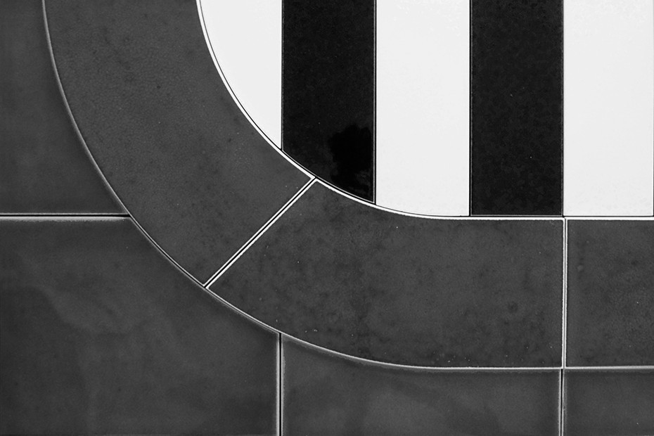 Lubna Chowdhary, Interstice (black and white image)