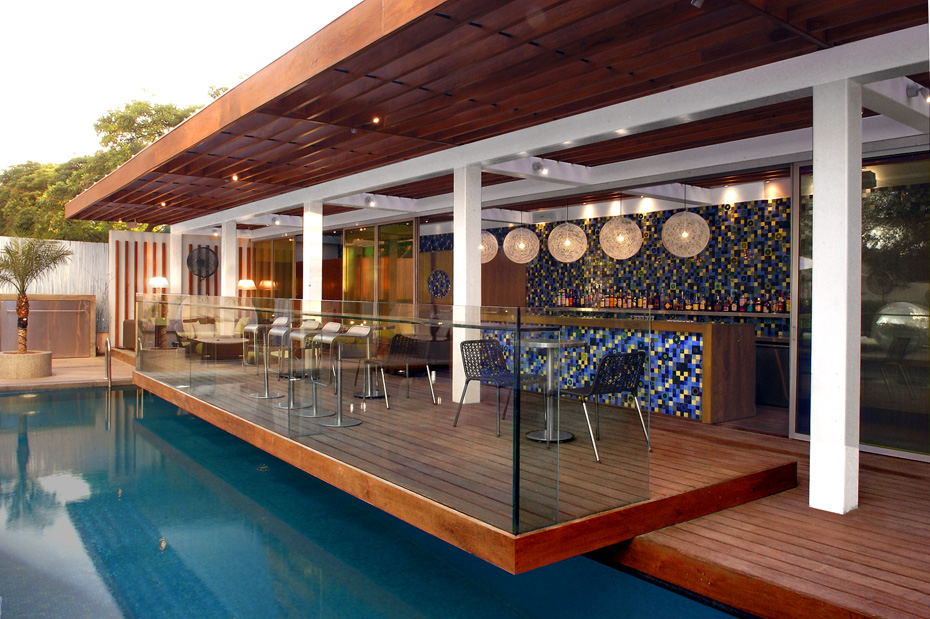 Aqua Bar
